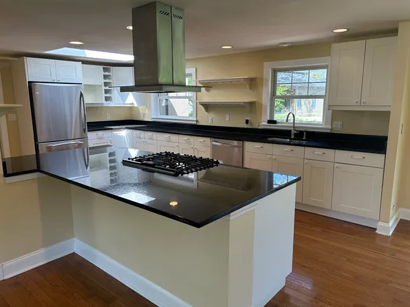 602 Tilipi Ln, Schaumburg, IL 60193