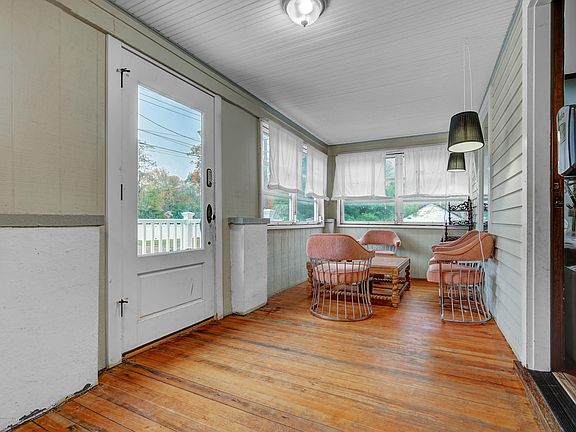 5th image of 228 Belmar Ave