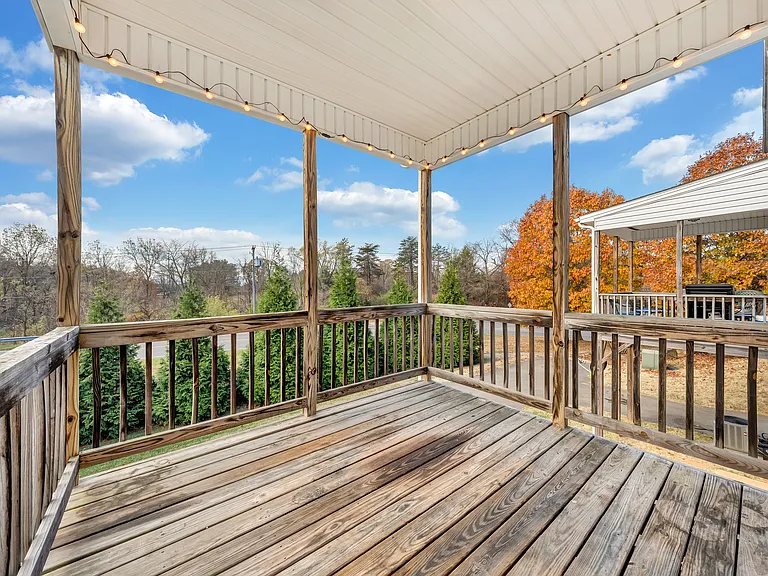 2329 Jenny Ln — Photo 20