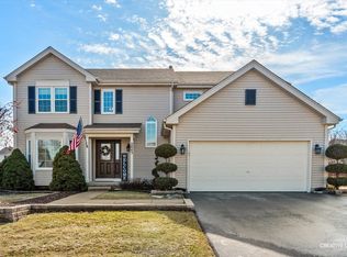 2843 Winchester Dr, Elgin, IL 60124