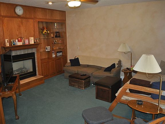 5th image of 114 W Blue Spruce Dr