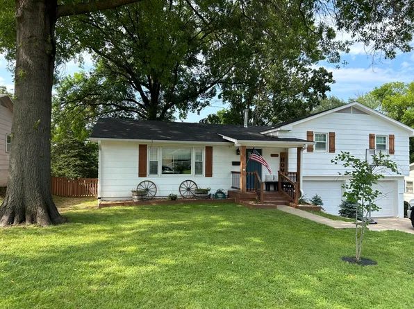 227 W Poplar Street, El Dorado Springs, MO 64744