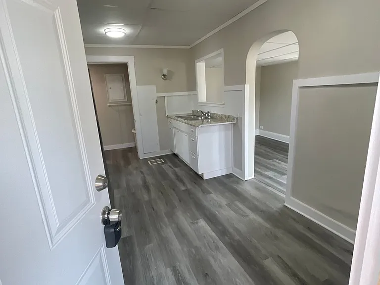 Parkview — Photo 3