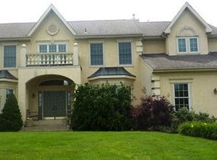 1 Halter Ct, Mount Laurel, NJ 08054