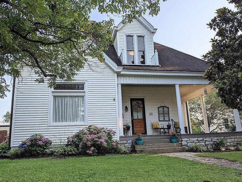 1st image of 200 Richmond Ave