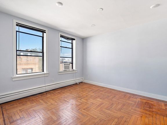 3rd image of 144 Old Bergen Rd APT D2