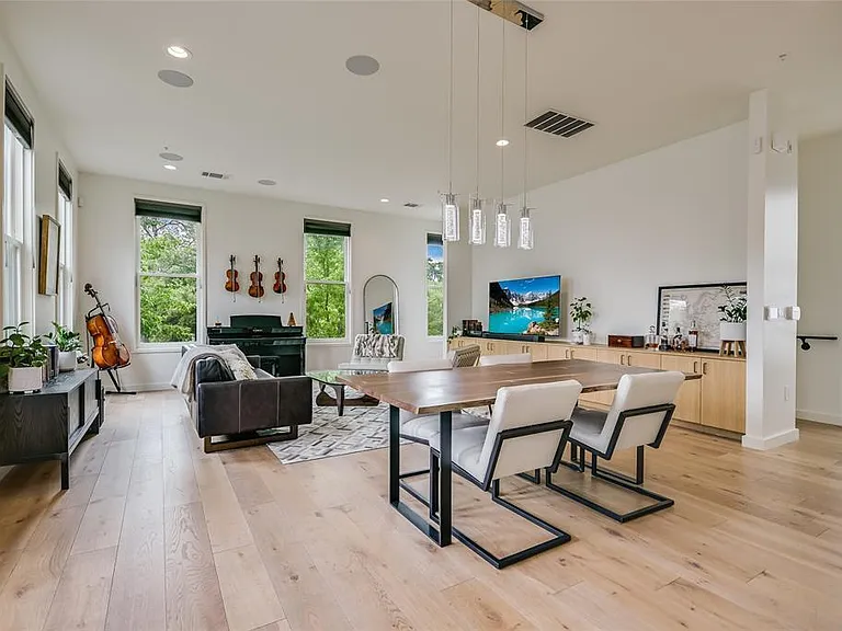 1410 Woodlawn Blvd #B — Photo 10