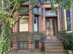 2352 Eutaw Pl