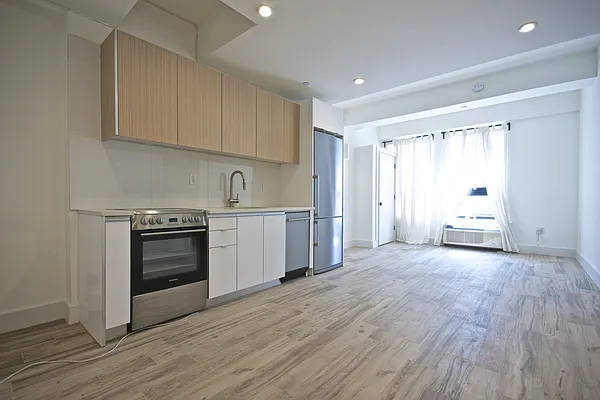 Rented by Nest Seekers International | media 23