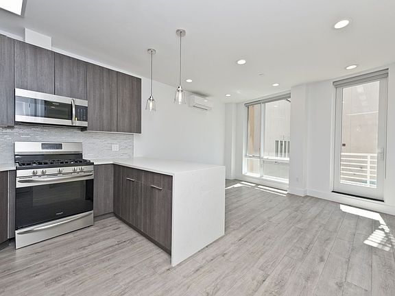 2nd image of 2535 18th St APT 2B