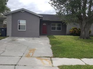 920 Axlewood Cir, Brandon, FL 33511