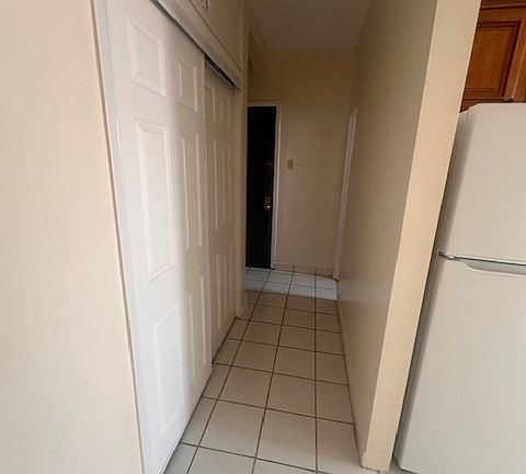 4th image of 146 Bay 13th St APT I