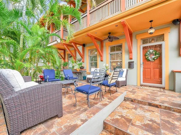 824 Bay St NE Unit B, Saint Petersburg, FL 33701