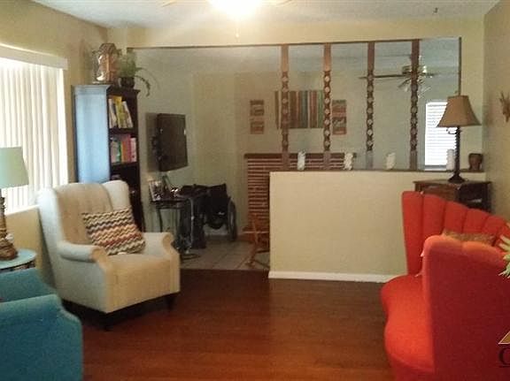 4th image of 1212 Adena St