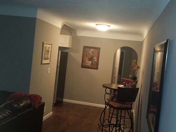 3rd image of 1001 Vincent Ave N