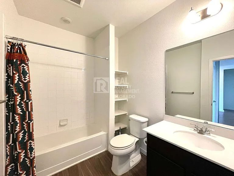 460 E Fremont Pl #304 — Photo 8