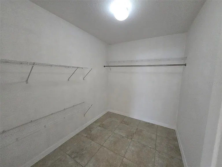 2246 Waukegan Dr — Photo 22
