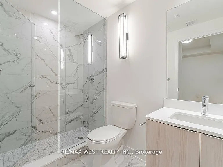 123 Portland St #403 — Photo 23