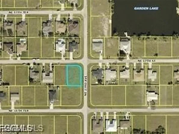 2212 NE 17th St, Cape Coral, FL 33909