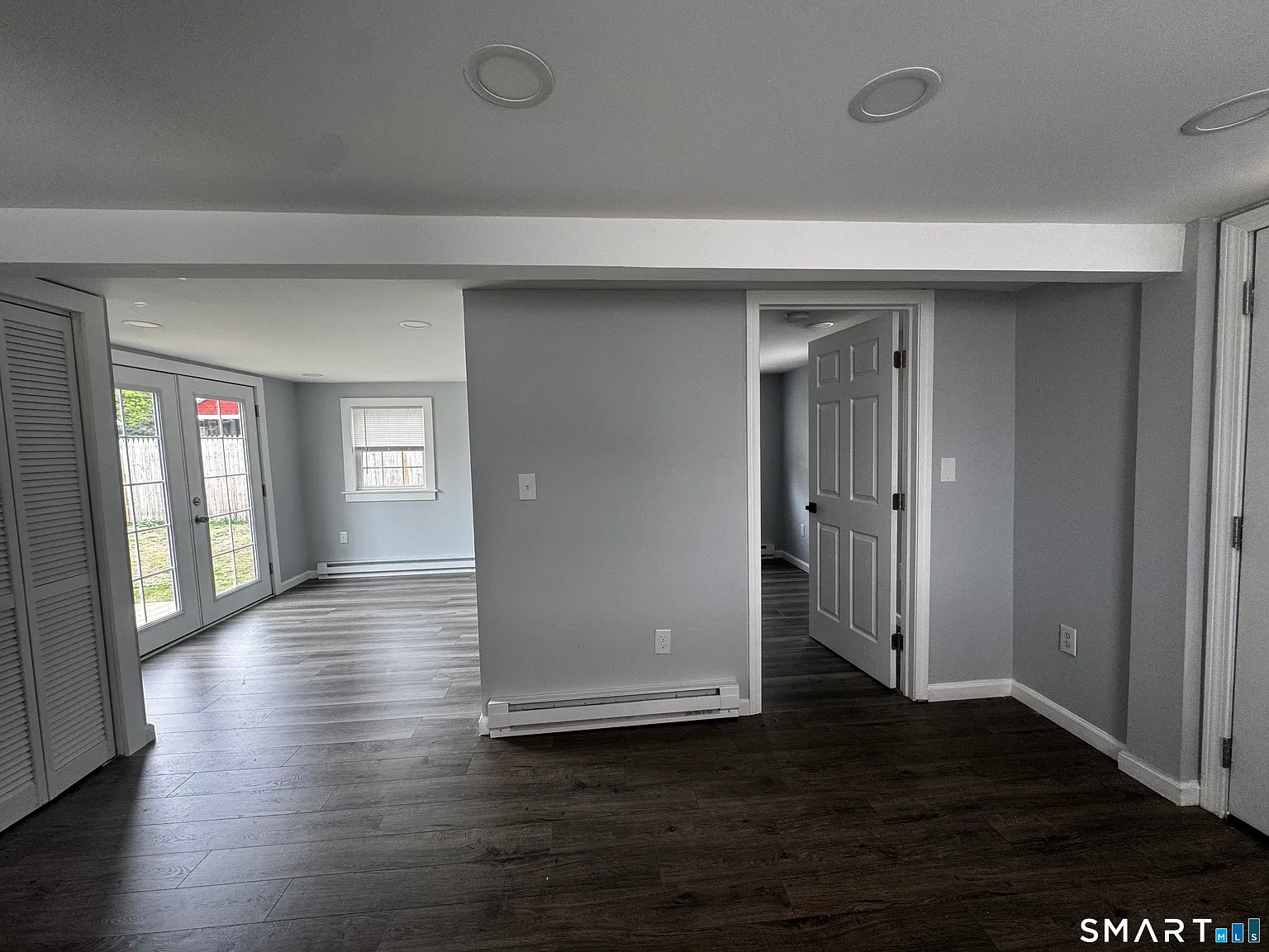1 bed, 1.0 bath, 400 sqft, $2,000 — Photo 1