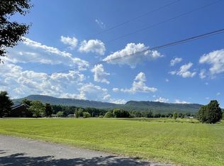 951 Rivers Edge Dr, Kimball, TN 37347