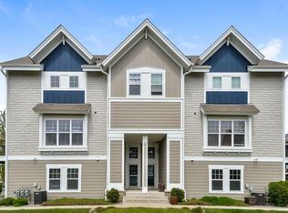 15562 Eagles Nest Way #807, Apple Valley, MN 55124