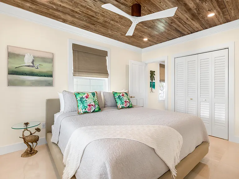710 Caroline St — Photo 23