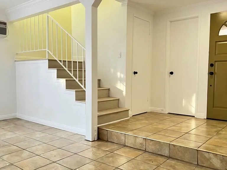 1332 Engracia Ave — Photo 2
