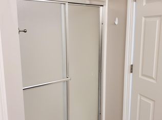 2709 W 37th St, Kearney, NE 68845