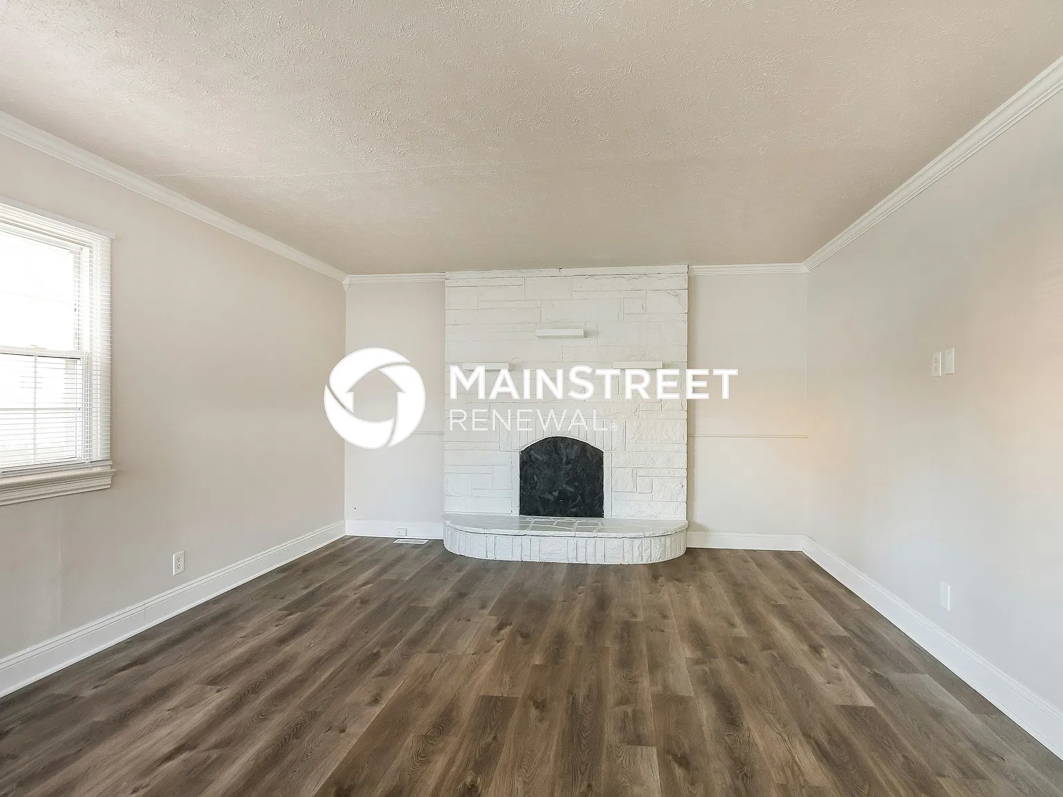 3232 Wellington Ave — Photo 3