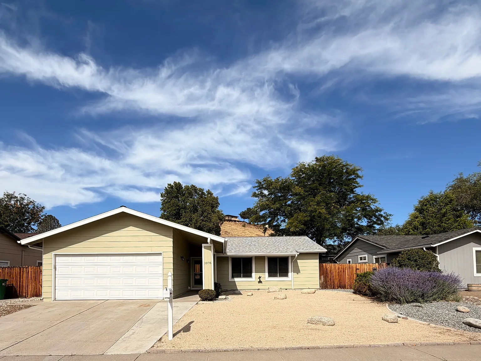3 bed, 1321 sqft, $2,495 — Photo 1