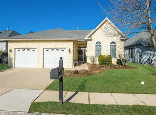 13 Hutton Ln, Garnet Valley, PA 19060