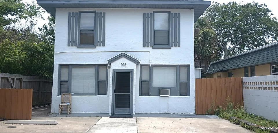 108 Murray Way #1