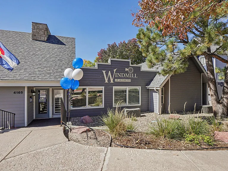 Windmill Apartments — Photo 25