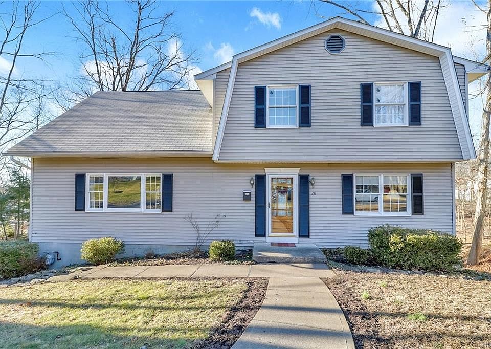 1st image of 28 Gregory Dr