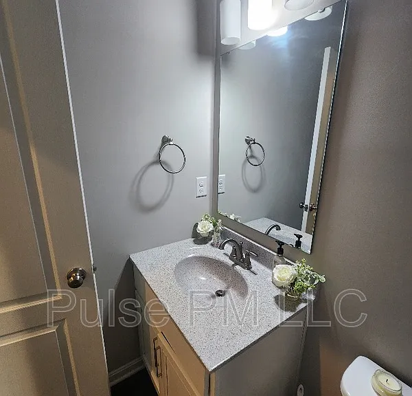 690 Hogrefe Rd — Photo 9