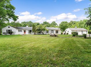 6N356 Dunham Rd, Wayne, IL 60184