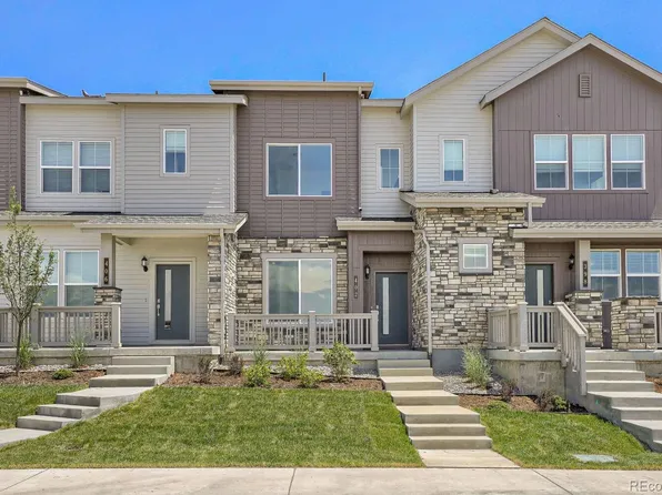 402 N Bersshine Court, Watkins, CO 80137