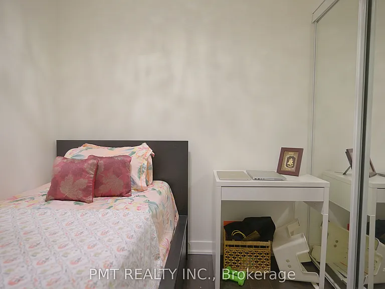 151 Dan Leckie Way #948 — Photo 14