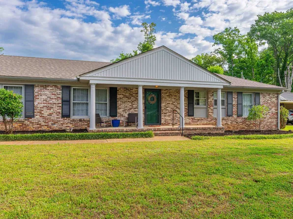 114 Kathy St, Florence, AL 35633