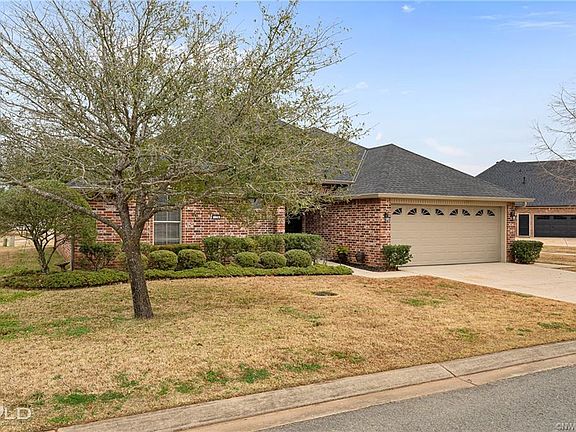 3rd image of 134 Rachel Ln