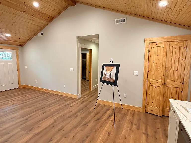 522 Brandon Rd — Photo 9