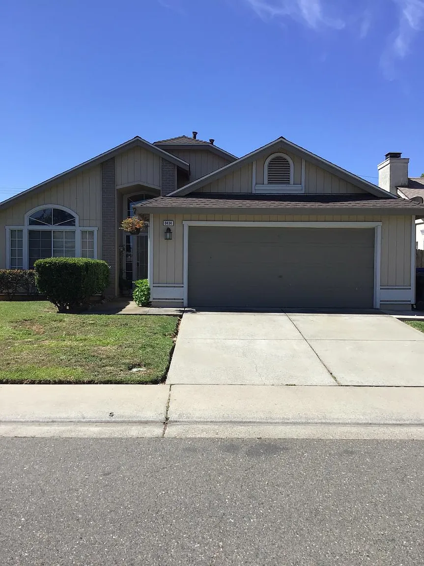 8434 Casablanca Way photo 1