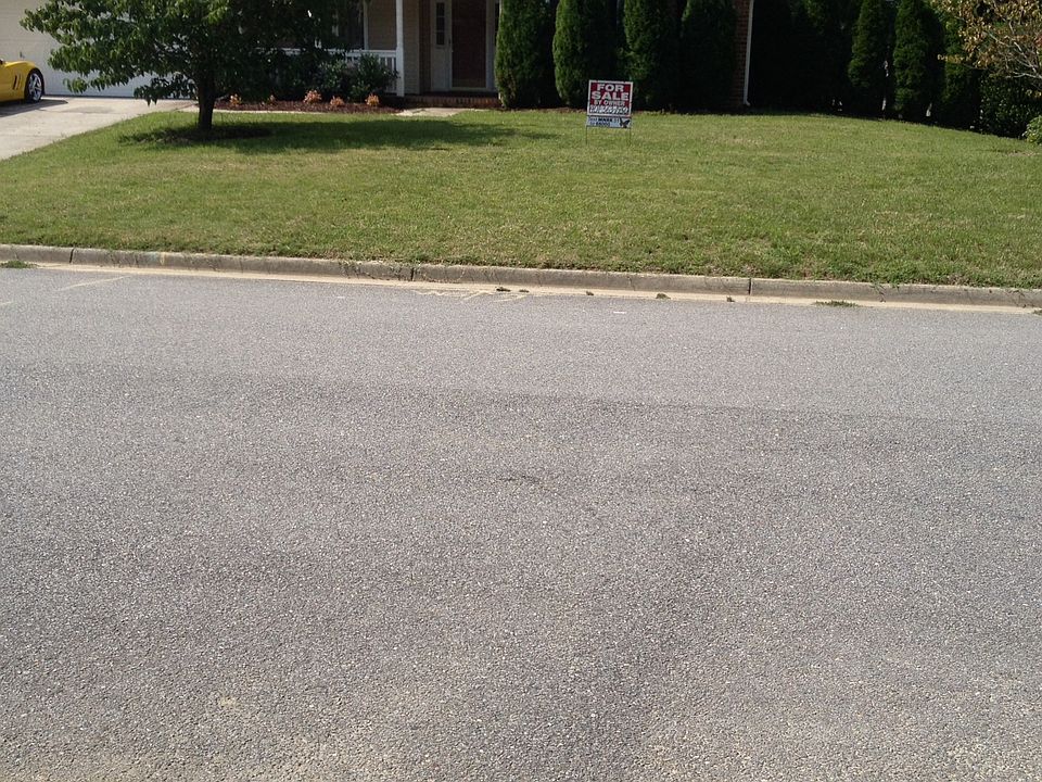 1st image of 720 Dissdale Ln