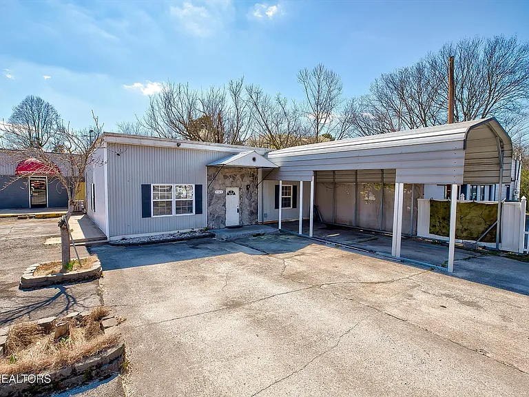 7523 Sevierville Pike — Photo 3