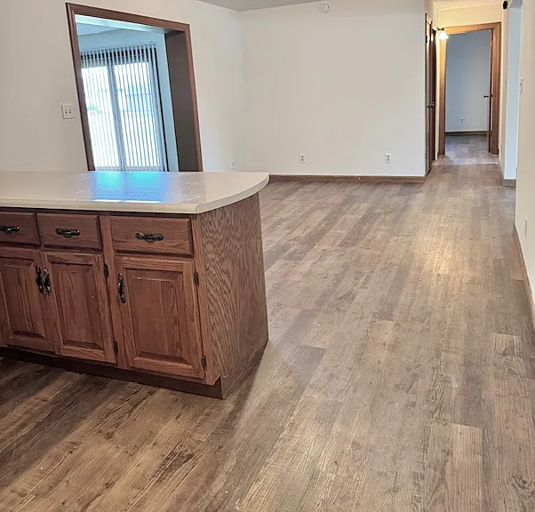 303 S Jacobsen Dr — Photo 7
