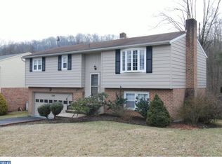 1246 Woodcrest Dr, Reading, PA 19607