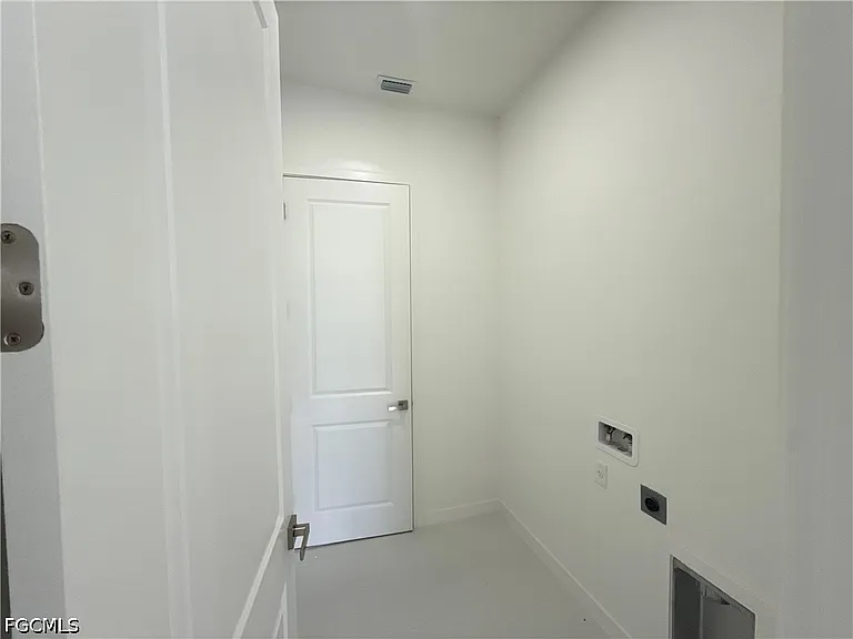 4229 NW 32nd St — Photo 37