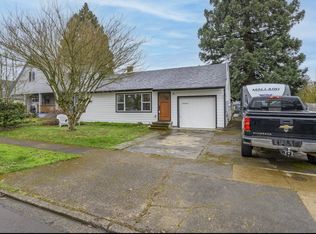 1554 E 2nd St, Newberg, OR 97132