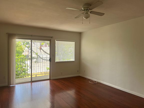 2nd image of 147 Mariposa Ave #D